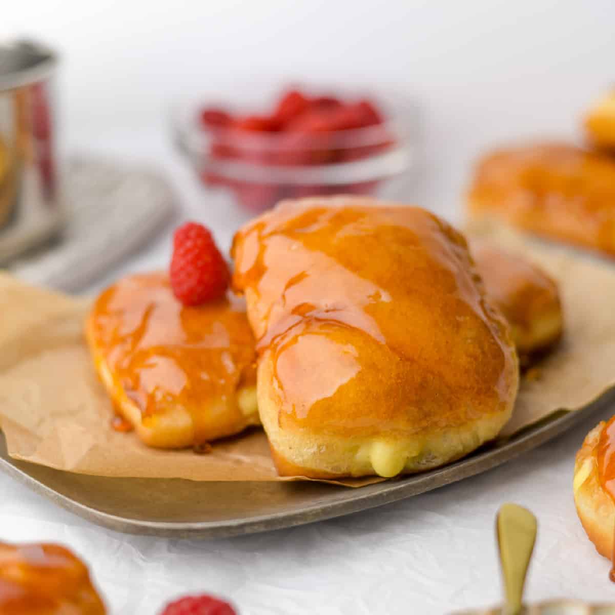 Creme Brulee Donuts Make a Popular Gift for Foodies